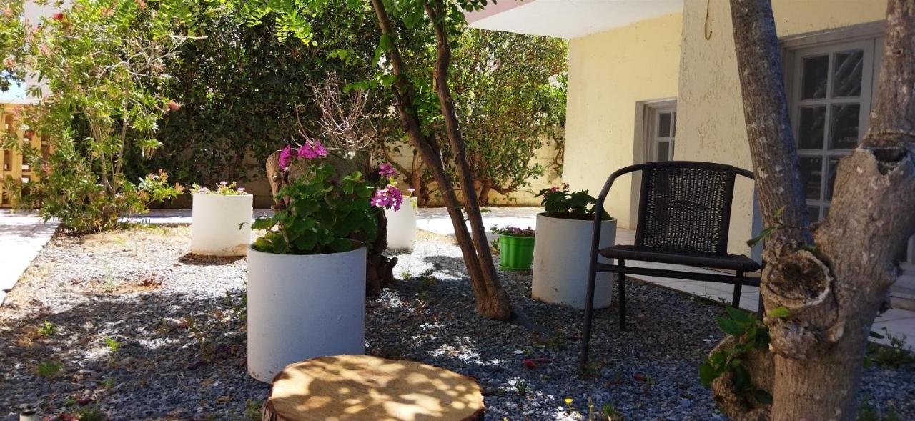 Cleo Rooms 250M From The Beach Malia Eksteriør billede