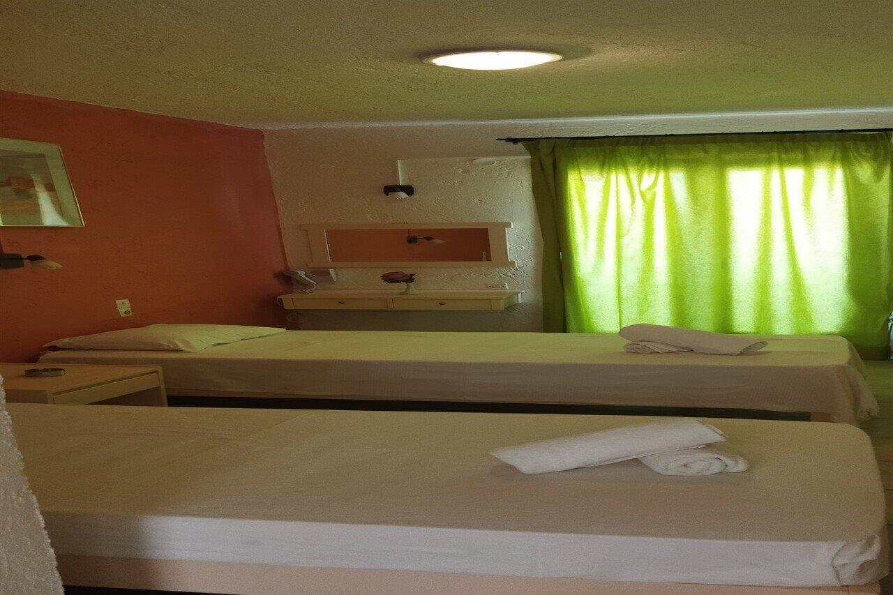 Cleo Rooms 250M From The Beach Malia Eksteriør billede